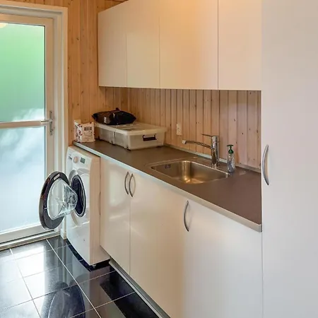 Beautiful Home In Ebeltoft With Wifi *